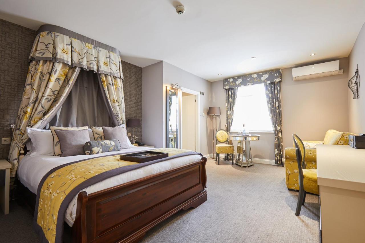 Worldhotels Distinctive Woughton House Hotel Milton Keynes Bagian luar foto