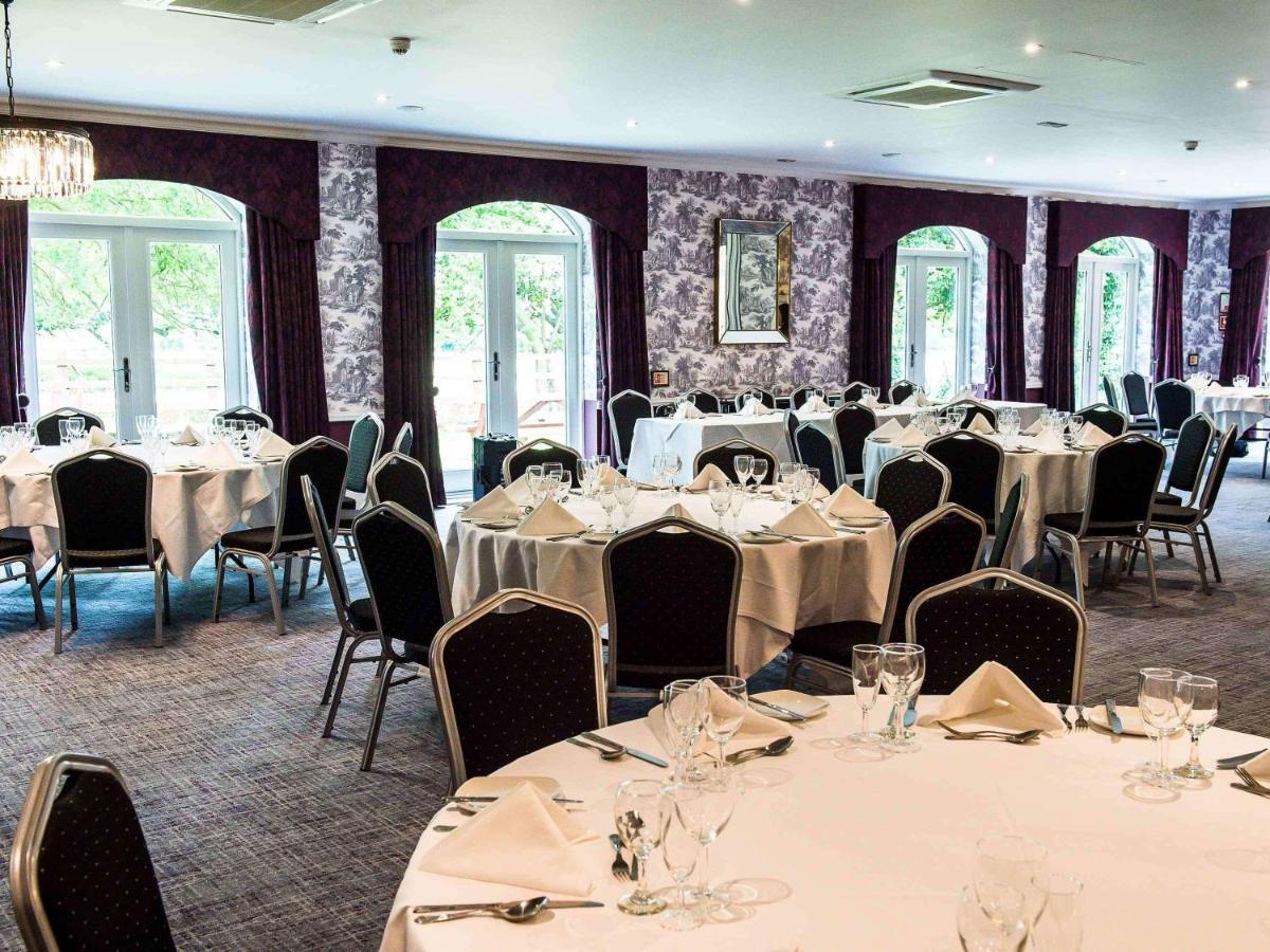 Worldhotels Distinctive Woughton House Hotel Milton Keynes Bagian luar foto